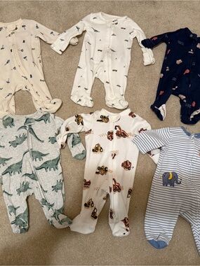 Carter’s newborn pajamas